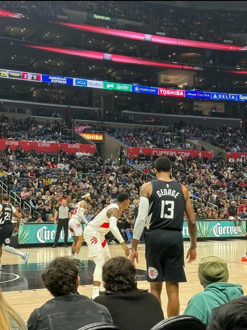 太紧张了！最后一球赵勇吓得都不敢直起腰来，赛后采访语无伦次