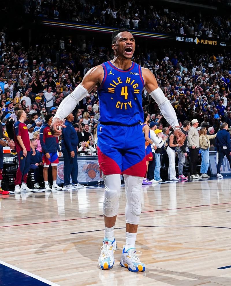 克拉克斯顿赛季第2次三双，本赛季唯二多次拿下三双的中锋