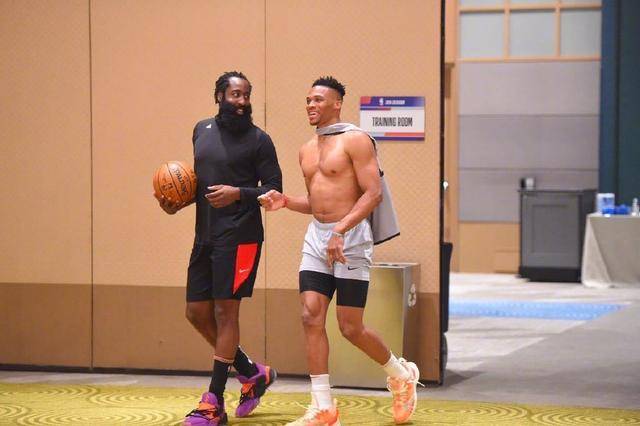 足总杯一场10-1大胜 曼城刷新诸多纪录